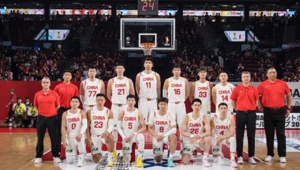 欧冠高清直播-FIBA认错，果断换人，3裁判出炉，助裁曾执法CBA，中国男篮或受益